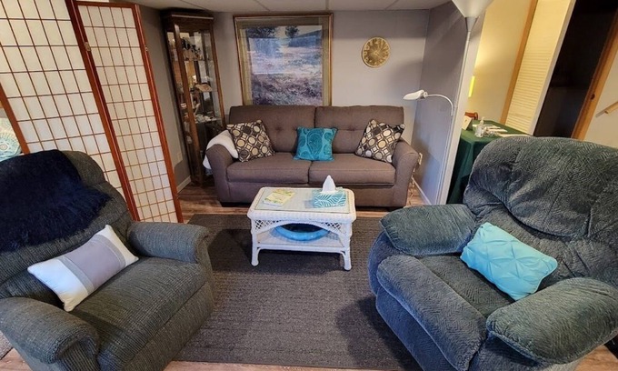 Dubuque Apartment | Private entrance/space. Peaceful getaway. Close to events.