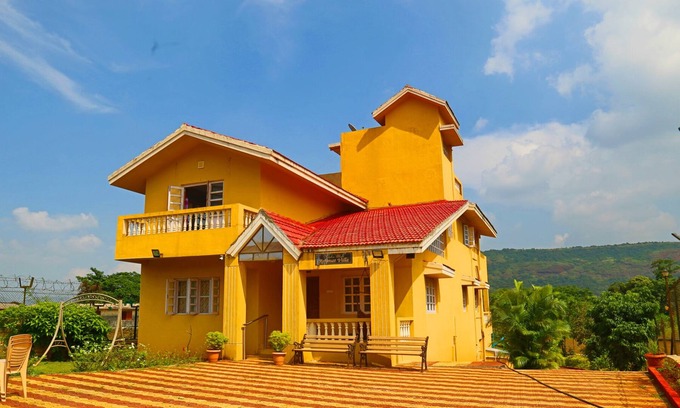Lonavala Villa | Private Farm Villa with large Open area- 6BHK