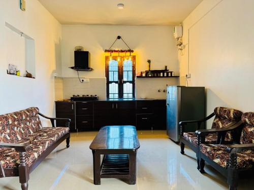 Gunehr Villa | Private Farmhouse Villa Bir 15 Min From Paragliding