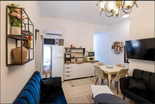 Haifa Apartment | private flat on Yafo road street