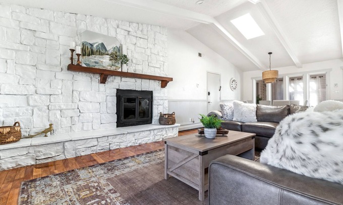 North Albuquerque Acres House | Private gated estate home, close to Tramway and Sandia Peak tram