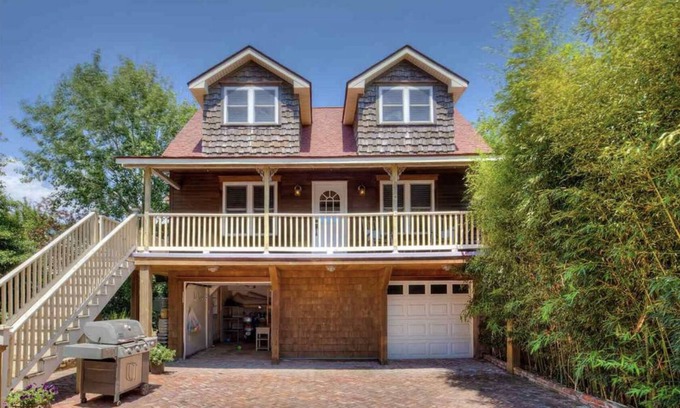 Wildwood Crest House | Private getaway. Carriage House