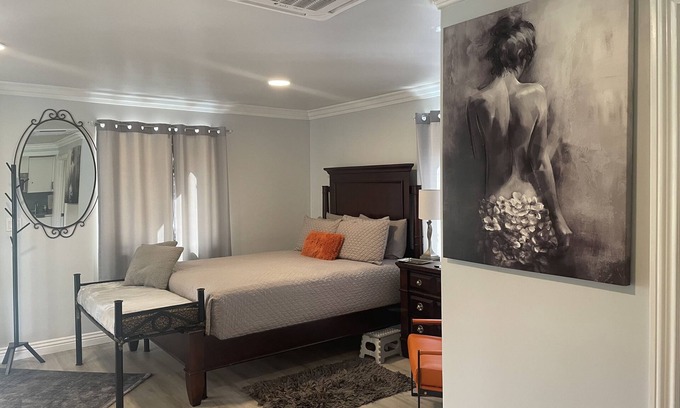 Valle Lindo Apartment | Private guest house, pool, kitchen & bath.
