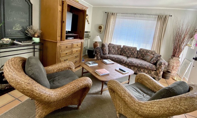 Studio City House | Private Guest House in Great Location