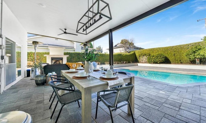 Placentia House | Private Heated Pool Oasis/Disney/Retro Arcade/Gym