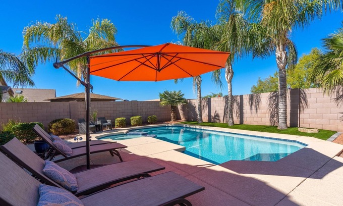 Springfield Lakes Reflection House | Private Heated Pool & Spa - Quiet Neighborhood - Close to Casino & Golf