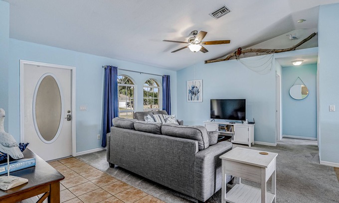 Fort Myers House | Private hideaway with screened lanai & private pool- walk to eateries & shops