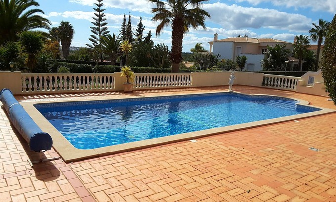 Portimao House | Private holiday villa m. Pool 10x5 m (heatable), 2 bedrooms (bathroom en suite)
