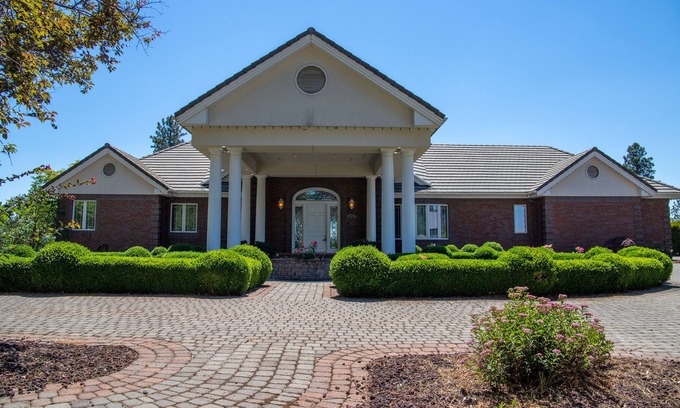 Spokane House | Private home getaway with jacuzzi and heated pool