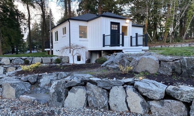 Summit House | Private home in Puyallup