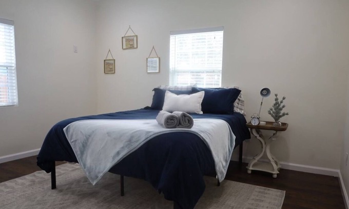 Waxahachie Other | Private Home in Waxahachie 3 min from downtown