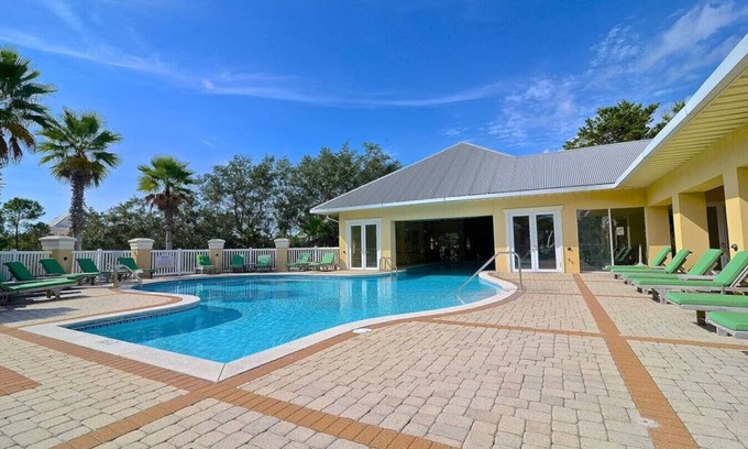Fort Morgan House | Private Home Quiet Neighborhood Golf Cart