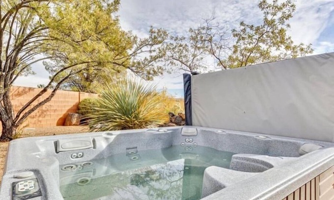 Ivins House | Private Hot Tub, Pets Allowed, Park Close By!