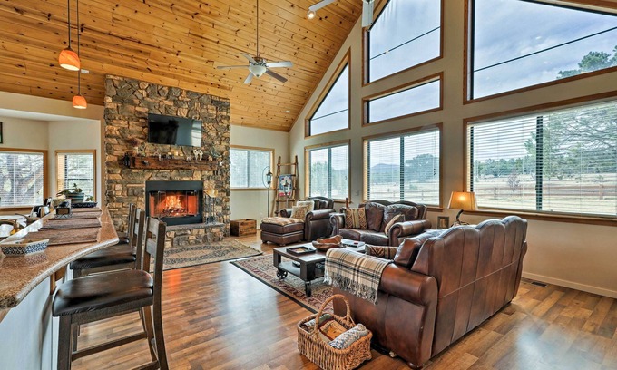 Show Low Cabin | Private Hot Tub: Vernon Cabin on 30 Forested Acres