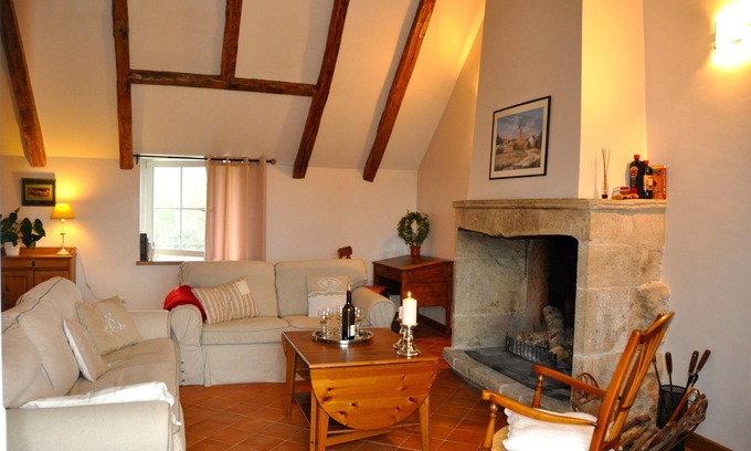 Saint-Geniez-d'Olt House | Private house in the heart of a village, large garden, view of the Aubrac mountains