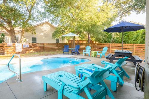 Tranquil Harbour House | Private House with Pool on Oak Island