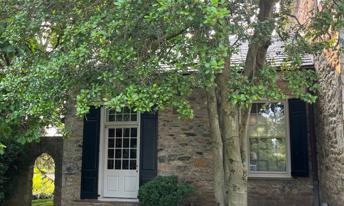 Marshall House | Private, Independent Country Capsule on Magnificent Manor