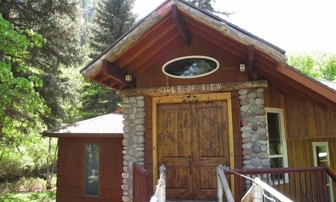 Ogden House | Private Island-Dramatic Romantic Hideaway on Ogden River