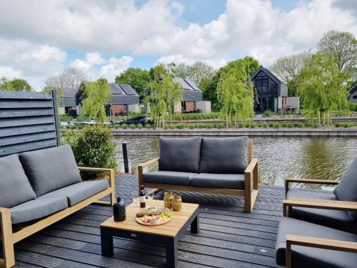 Balk House | Private Jetty Modern Comfort, cleaning included