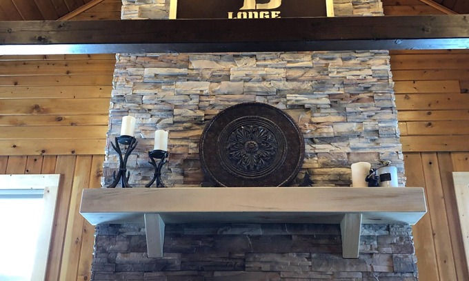 Arnold House | Private lodge on150 acres, centrally located to explore UP