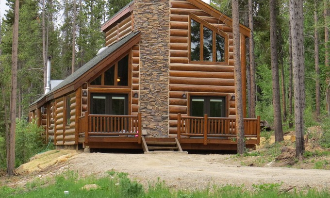 Breckenridge House | Private Log House in the Woods- Permit No. BCA-45660