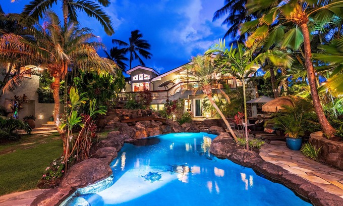Kalama Tract House | Private Luxury Estate Near Kailua Beach – Your Own Mini Resort!