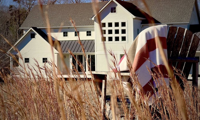 Calverton Other | Private Modern Farmhouse on 12 acres, pet-friendly