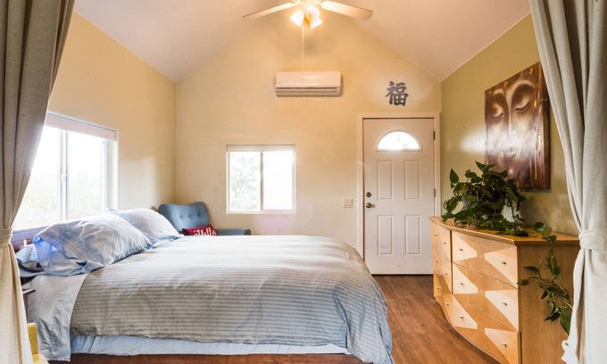 West Sedona Cottage | Private modern one-bedroom cottage in Sedona
