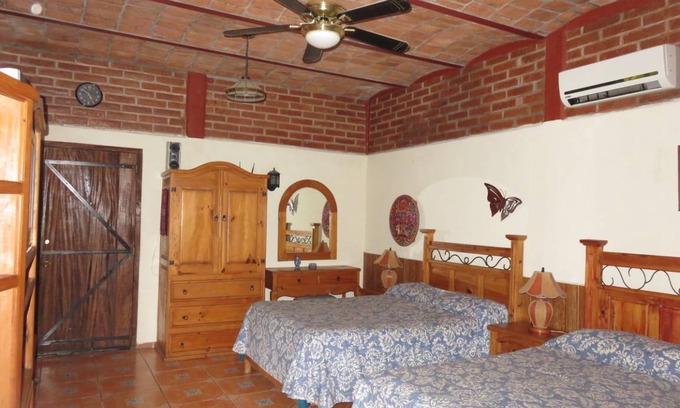 La Laguna Resort | Private room ∙ 4 guests