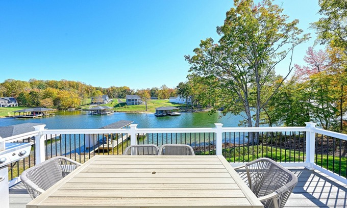 Mineral House | Private & new Lake Anna home with beach access, game tables, kayaks, and grill
