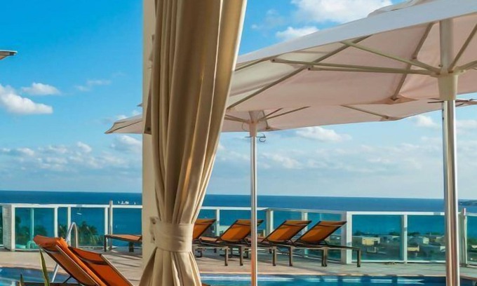 Coconut Grove Hotel | Private Oasis at Arya
