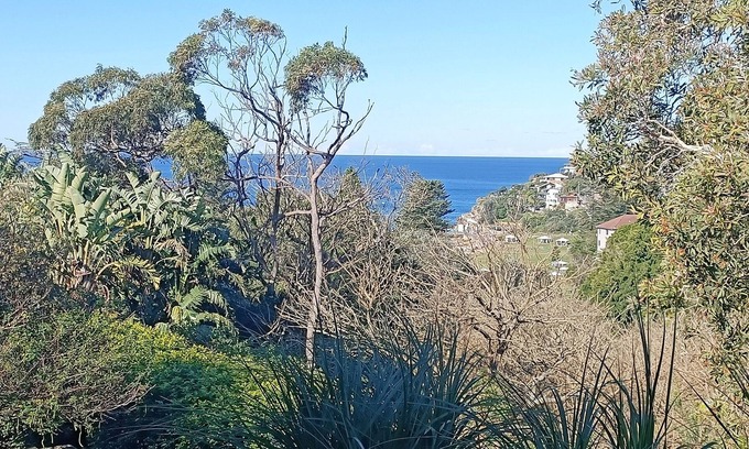 Bronte House | Private Oasis Overlooking Ocean & Bronte Gully