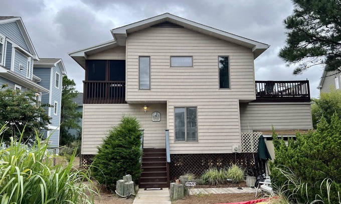 Bethany Beach House | PRIVATE OCEAN BEACH IN NORTH BETHANY - 39692 Kittiwake Dr, Ocean Village