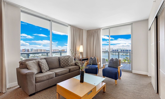 Sunny Isles Beach Condo | Private Oceanfront Condominium with Beach Access and Resort Services