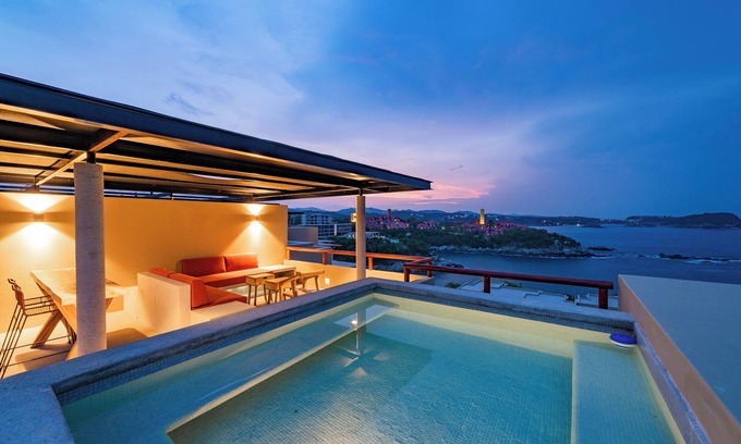 Santa Maria Huatulco Condo | Private Oceanfront Rooftop Plunge Pool & Beach Access