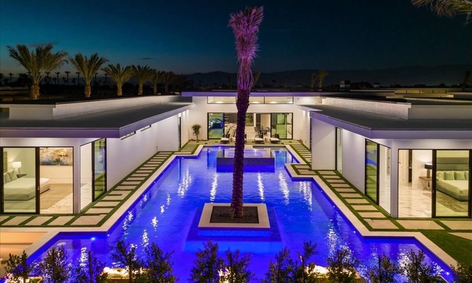 Indio House | Private Pickleball Court-Villa 9