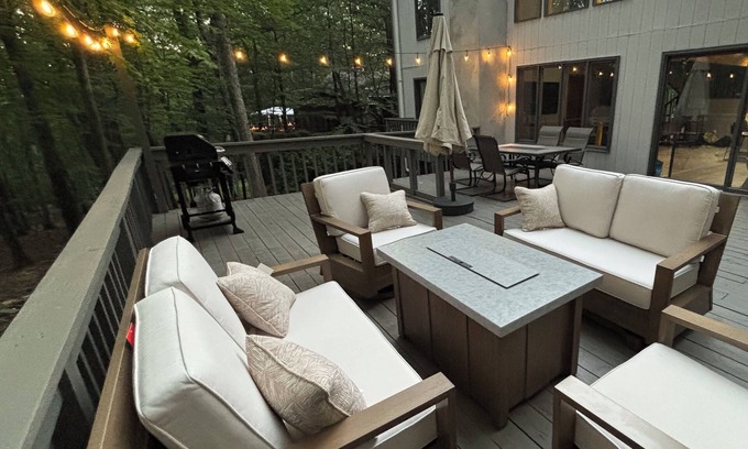 East Stroudsburg House | Private Pocono retreat with space to relax, recharge and play.