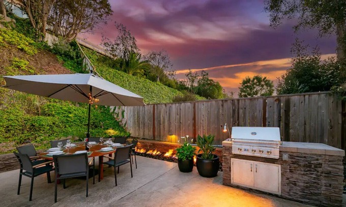 Hidden Valley House | Private Pool/Amazing Views/Close to Beaches/Family Friendly