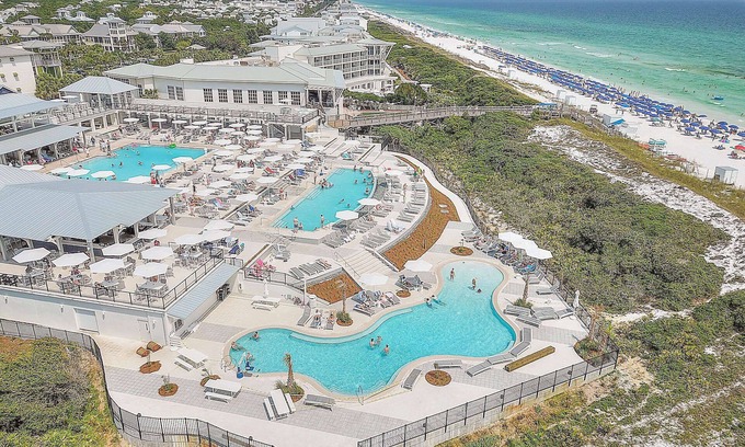 Watercolor House | Private Pool, Golf Cart, 2 Min to Beach, Must See