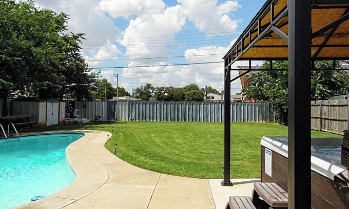 Central Oklahoma City House | Private Pool, Hot Tub & Outdoor Grill in OKC