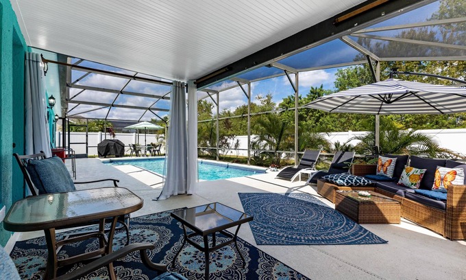 Crescent Lakes House | Private Pool house, near all famous attractions!!!