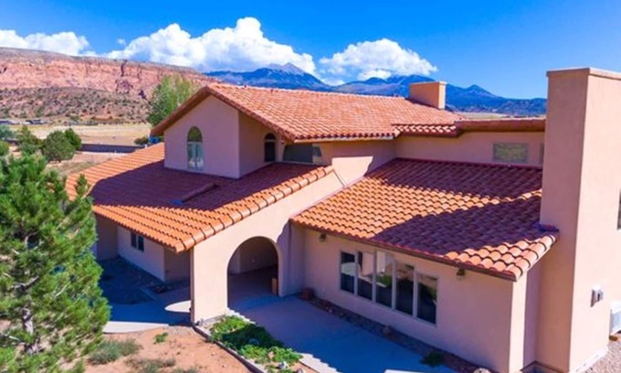 Moab South Valley House | Private Pool! Private Hot Tub! Trailer Parking! Fire Pits! All on 2 Acres!