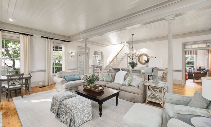 Rosemary Beach House | Private pool, sleeps 14. 5 min. Walk to beach