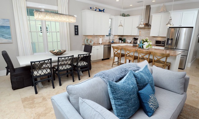 Sunnyside House | Private pool, FREE BIKES, Across the street from the BEACH! Free Pool Heater!