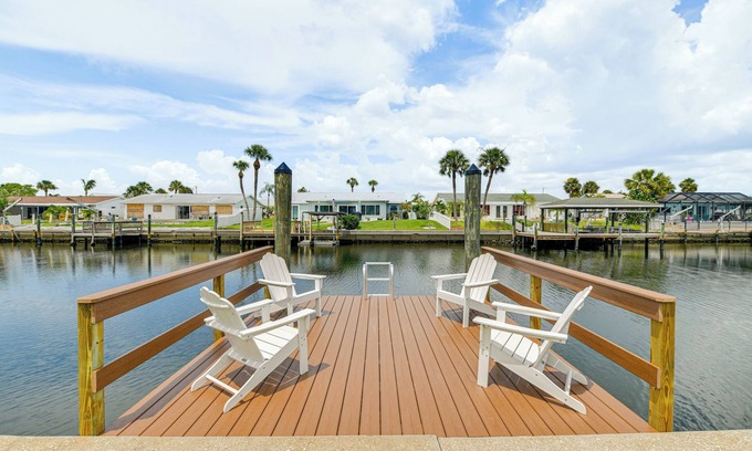 Apollo Beach House | Private Pool w/Canal Views: Apollo Beach Getaway