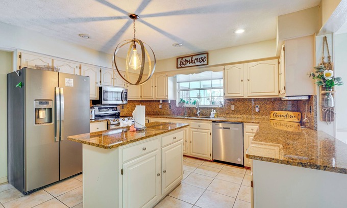 Fort Myers Cottage | Private Pool & Yard: Family Retreat in Cape Coral