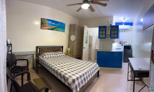 Looc Apartment | Private property 8
