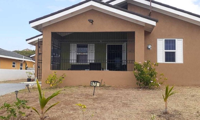 Falmouth House | Private, quiet and scenic.