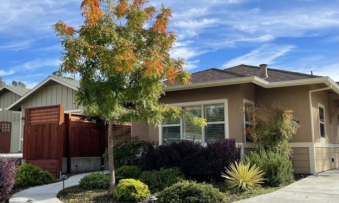 Napa Apartment | Private/Quiet/Comfy Duplex <1 mile walk Downtown Napa