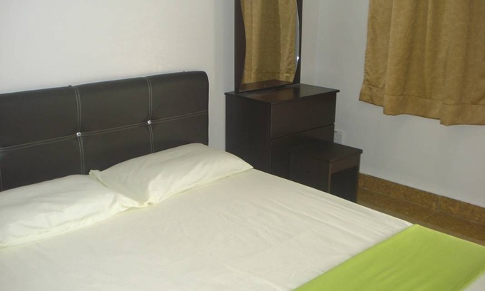 Permatang Resort | Private room ∙ 3 guests